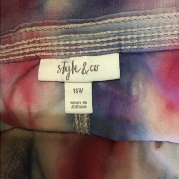 Upcycled tie dye capris - Picture 5 of 6